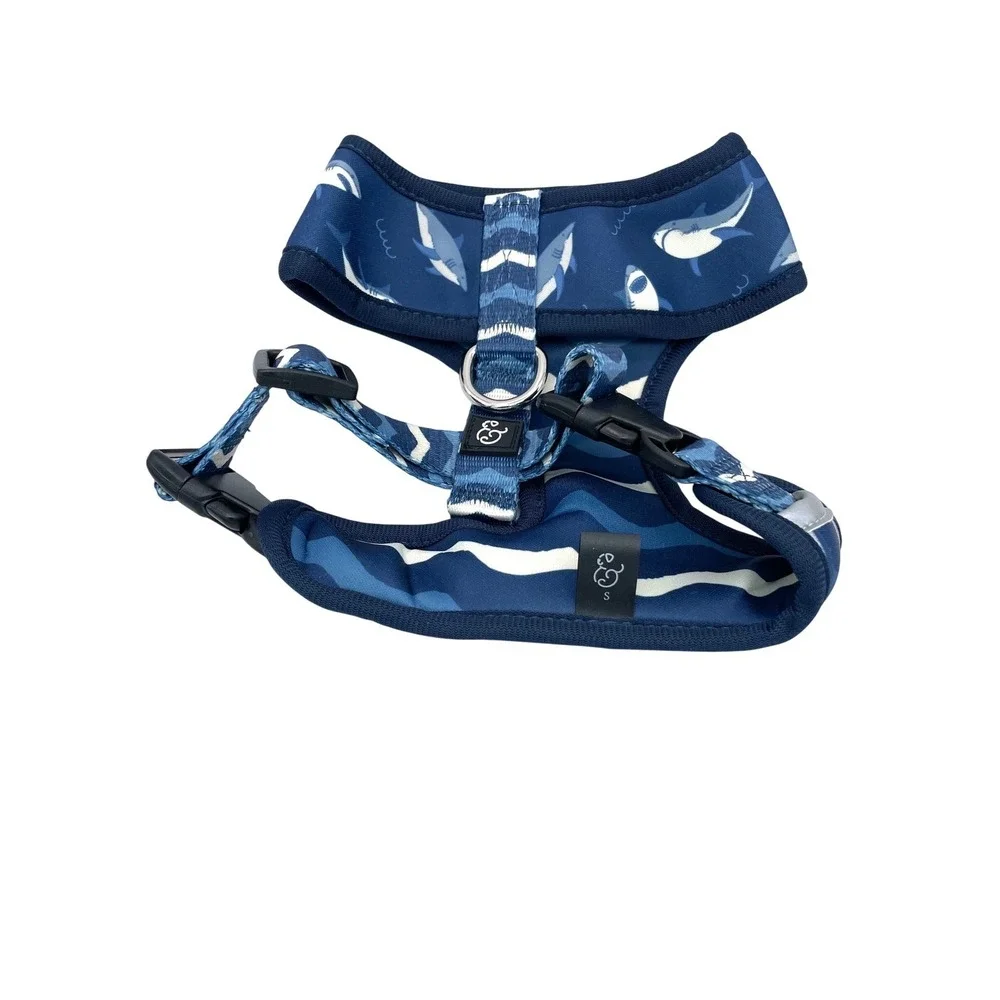 Lucy & Co. Reversible Dog‎ Harness Shark & Waves Print Blue Neoprene Size S**